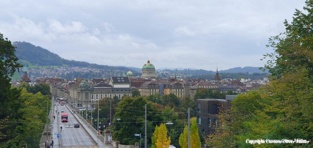 Blick auf das Parlament
