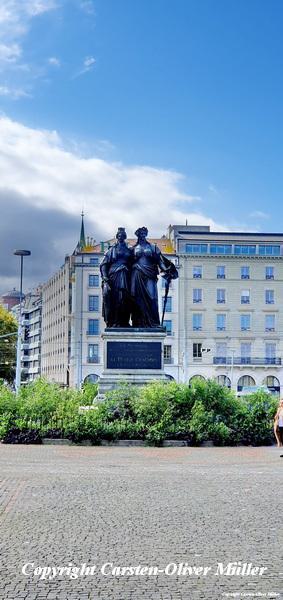 2024 10 03 12 18 54 CHE Vieille Ville 009